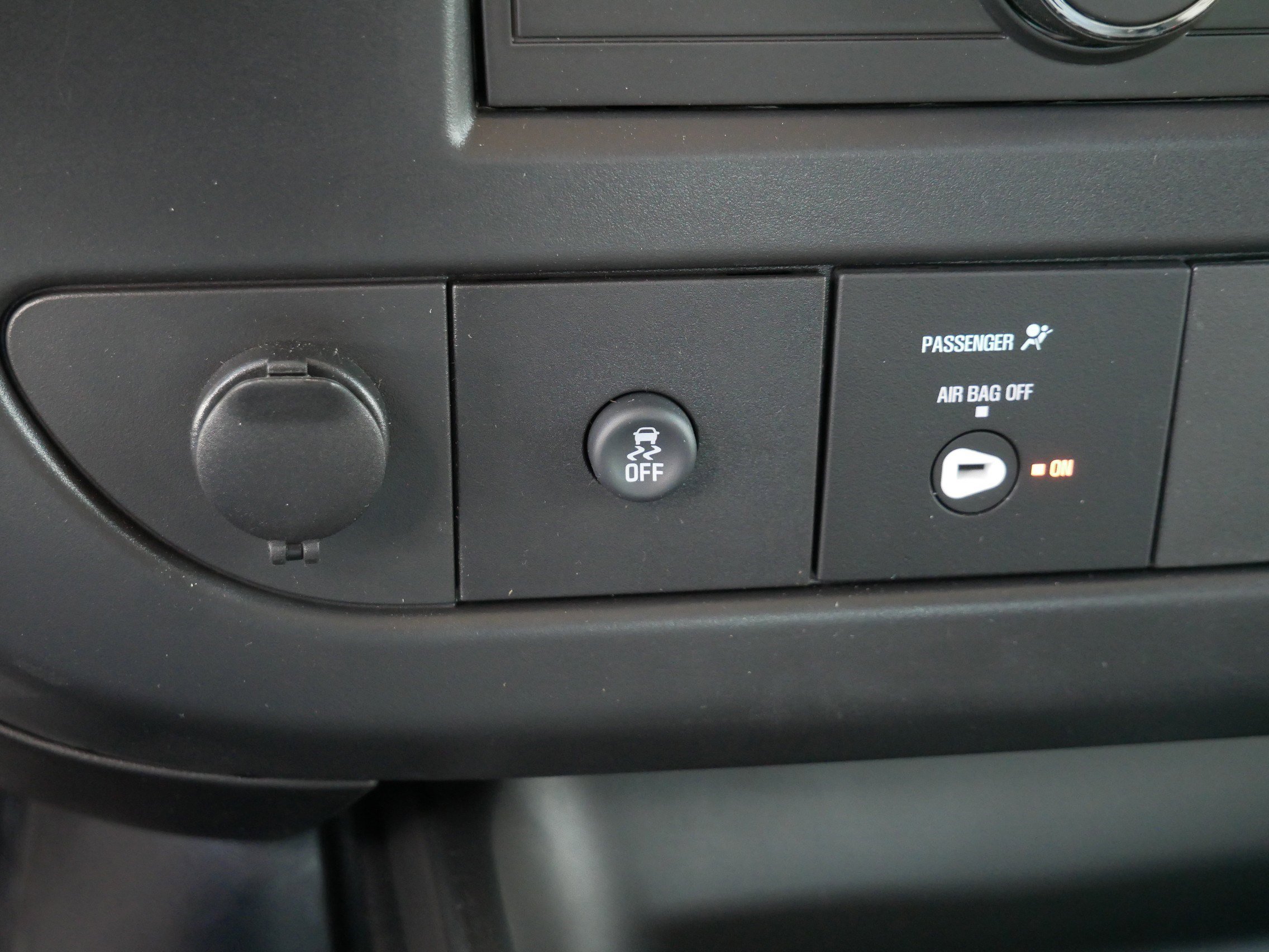 New 2026 GMC Savana 3500 Extended w/ Driver Convenience Package RWD image 8