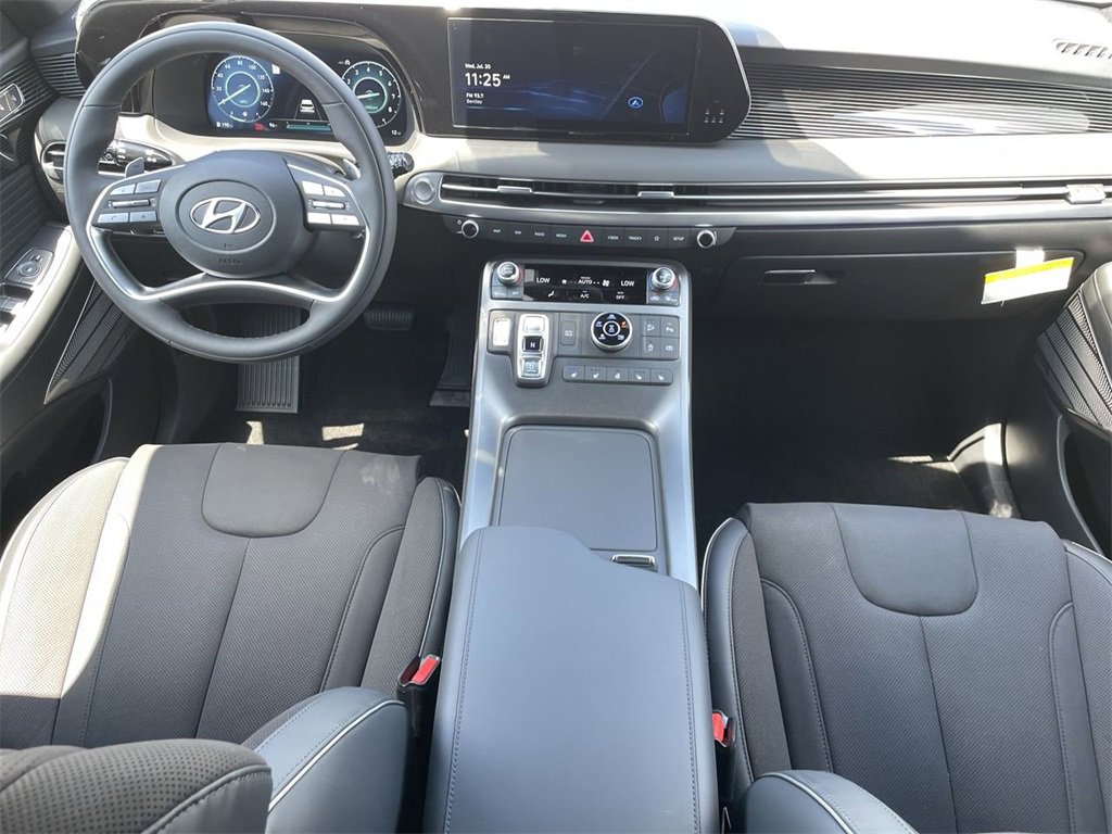 New 2025 Hyundai Palisade Calligraphy image 3