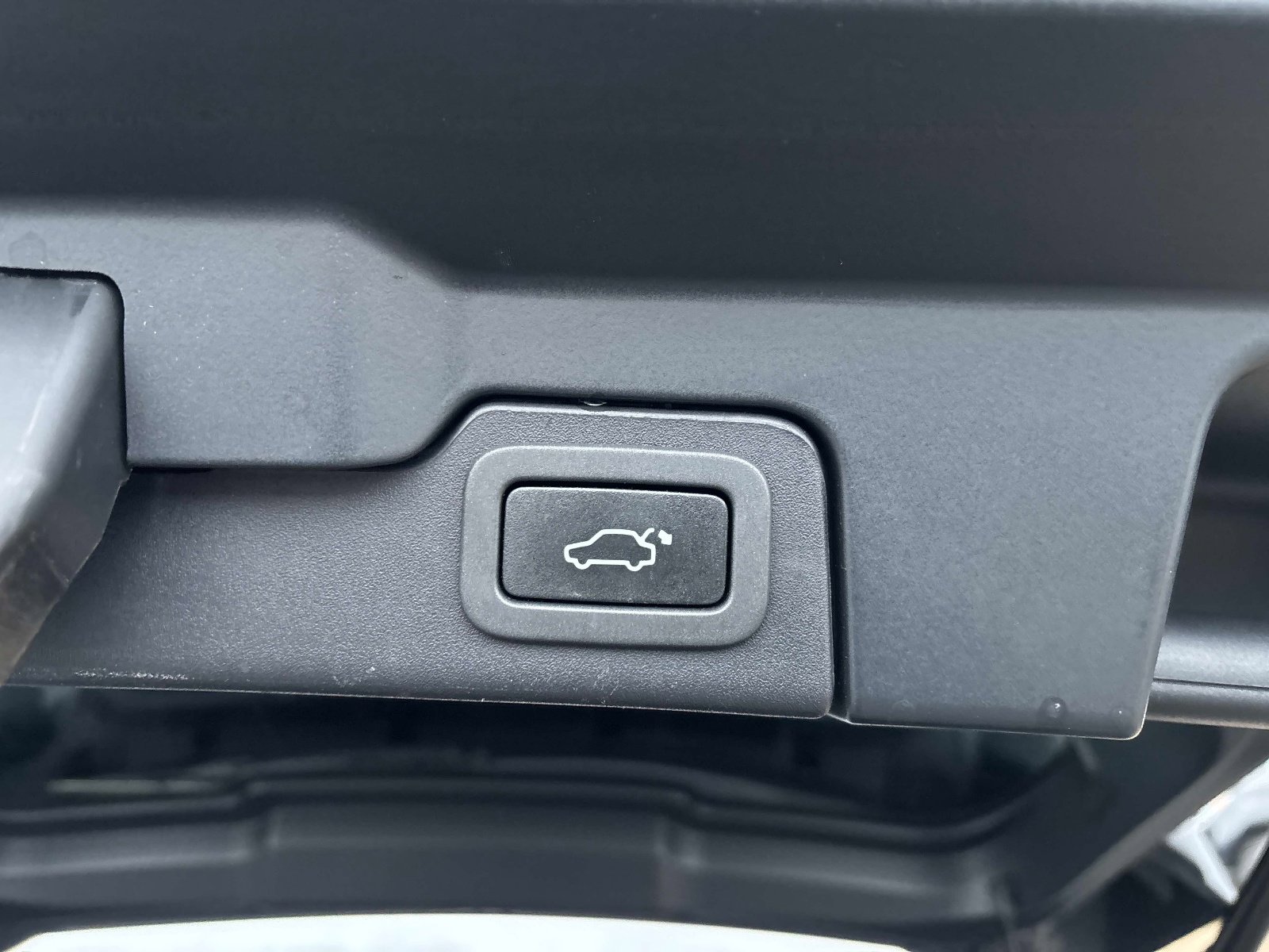 Used 2017 Land Rover Range Rover Evoque SE AWD/4WD image 14