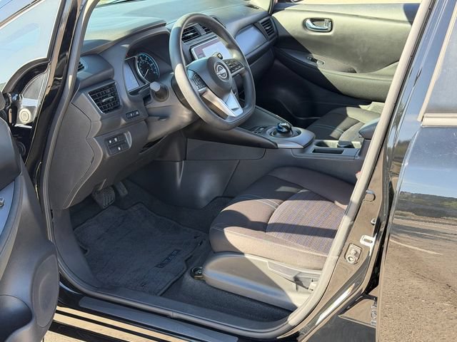 Certified 2025 Nissan Leaf S FWD image 11