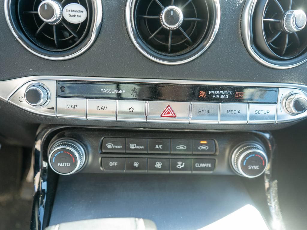 Used 2022 Kia Stinger GT1 AWD/4WD image 22