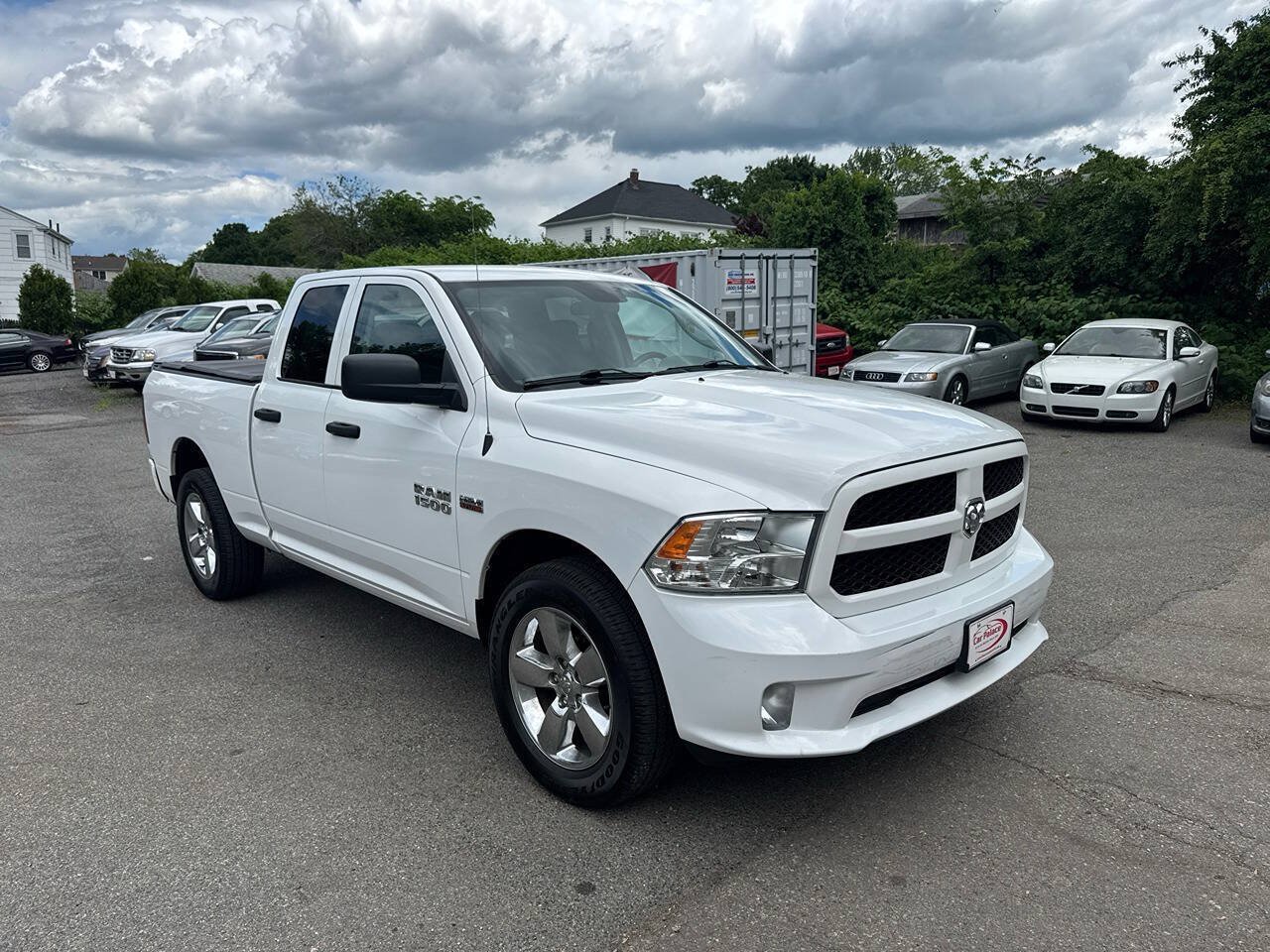 Used 2018 RAM 1500 Express w/ Express Value Package AWD/4WD image 2