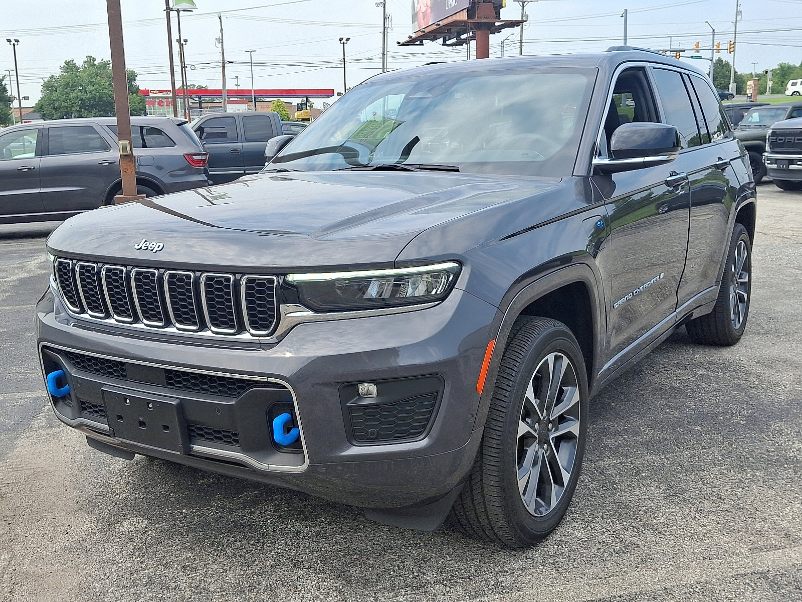 Used 2024 Jeep Grand Cherokee Overland w/ Trailer Tow Package image 5