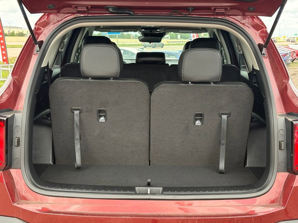 Certified 2025 Kia Sorento S w/ Panoramic Sunroof Package FWD image 17