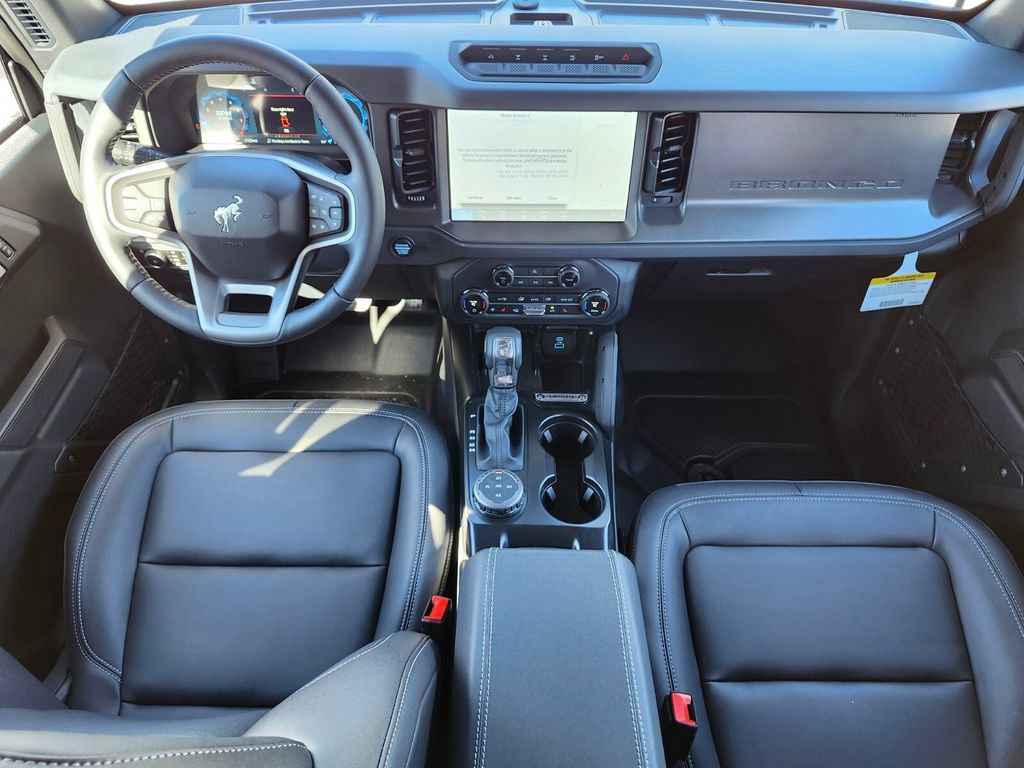 New 2025 Ford Bronco Badlands image 12