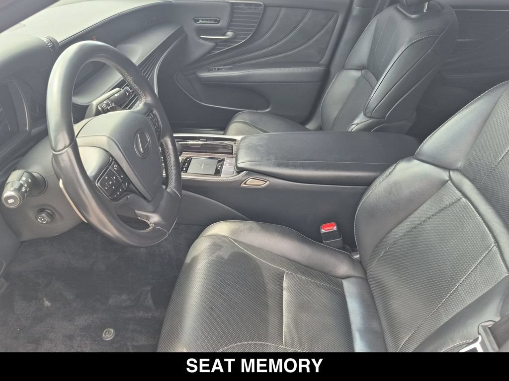 Used 2019 Lexus LS 500 AWD image 18