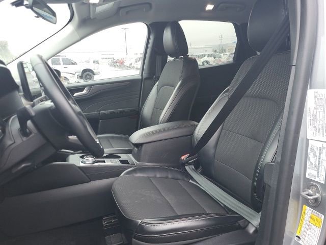 Used 2024 Ford Escape SE image 10