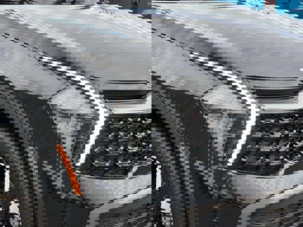 Used 2023 Kia Sportage X-Line w/ X-Line Premium Package image 8