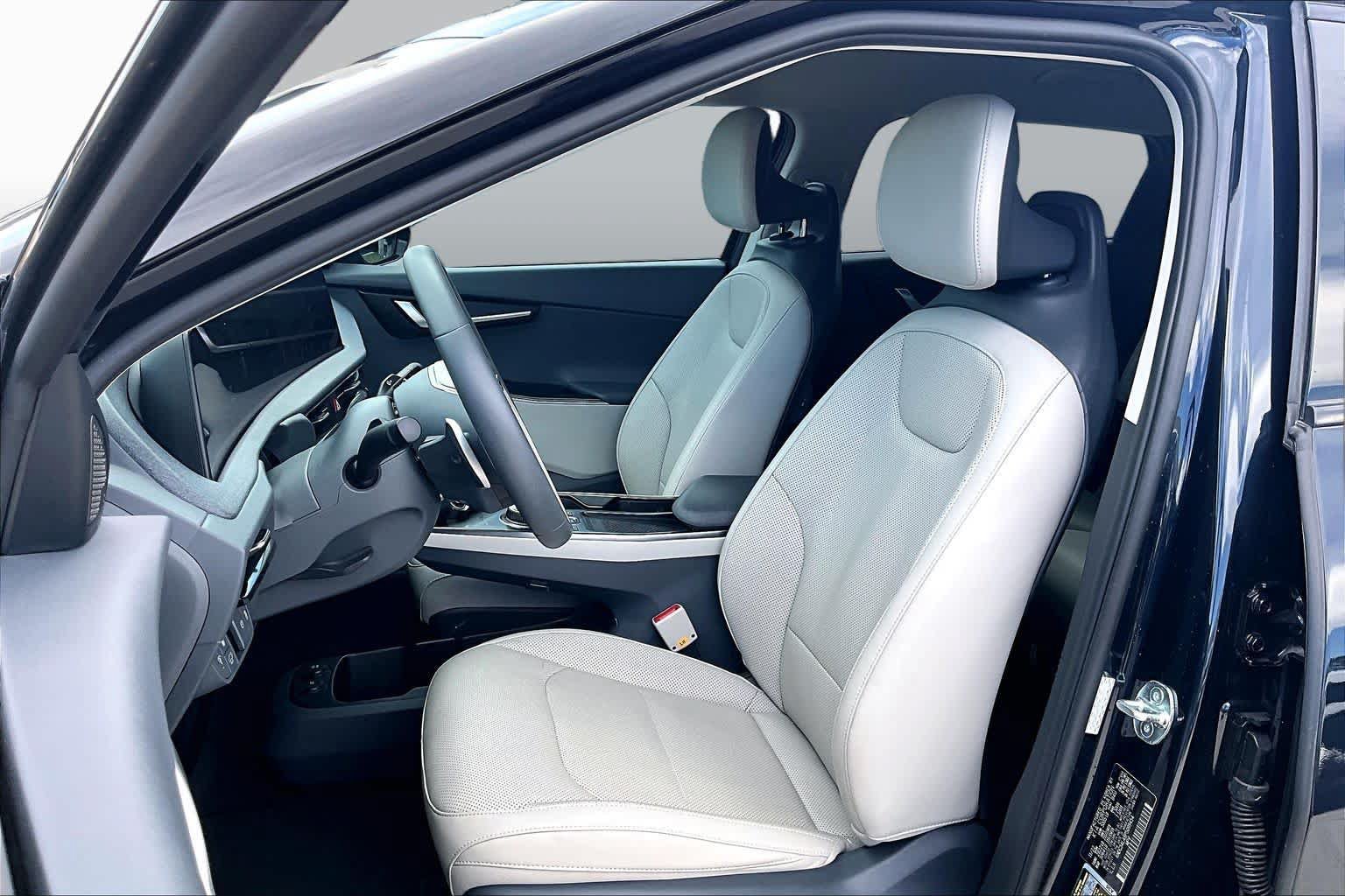 Certified 2023 Kia EV6 Wind w/ Wind Technology Package RWD image 7