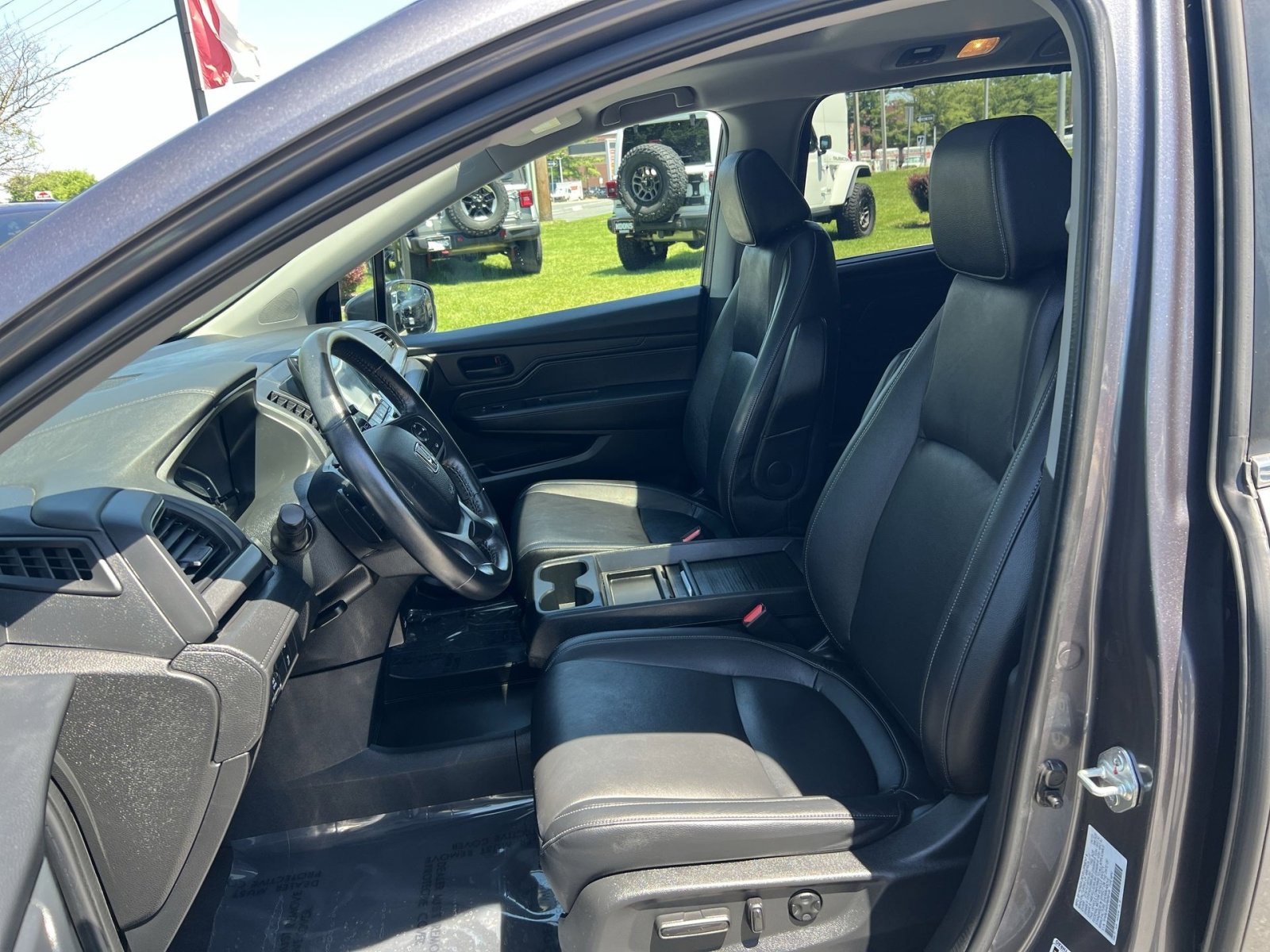 Used 2023 Honda Odyssey EX-L image 13