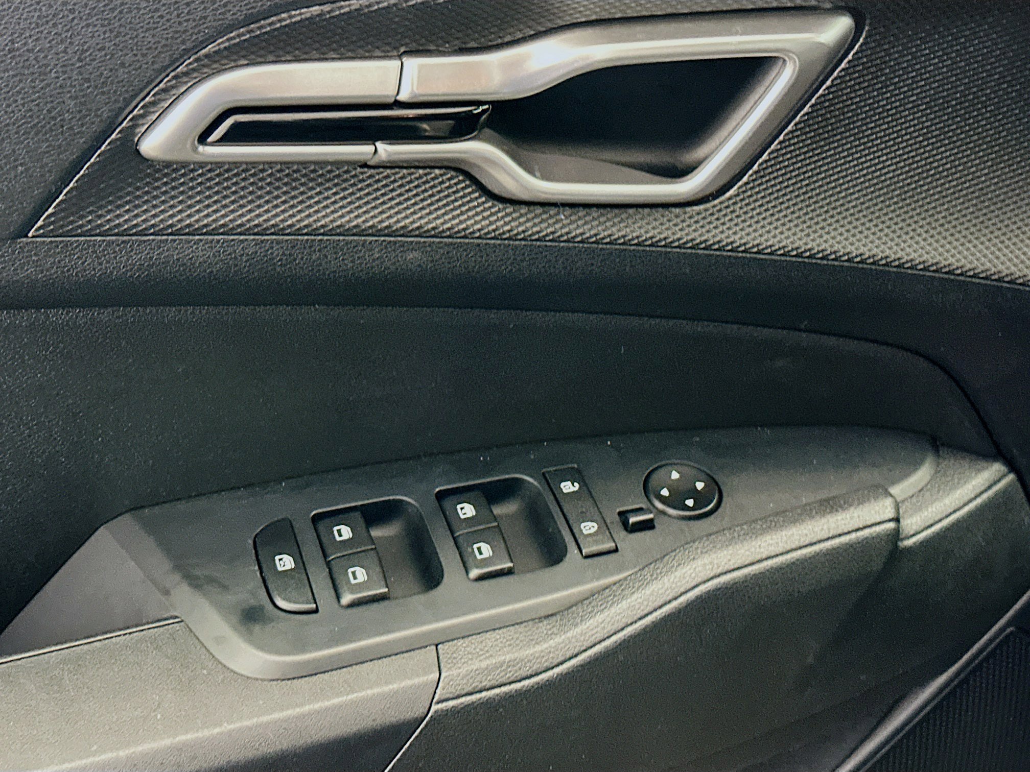 Used 2024 Kia Sportage LX image 15