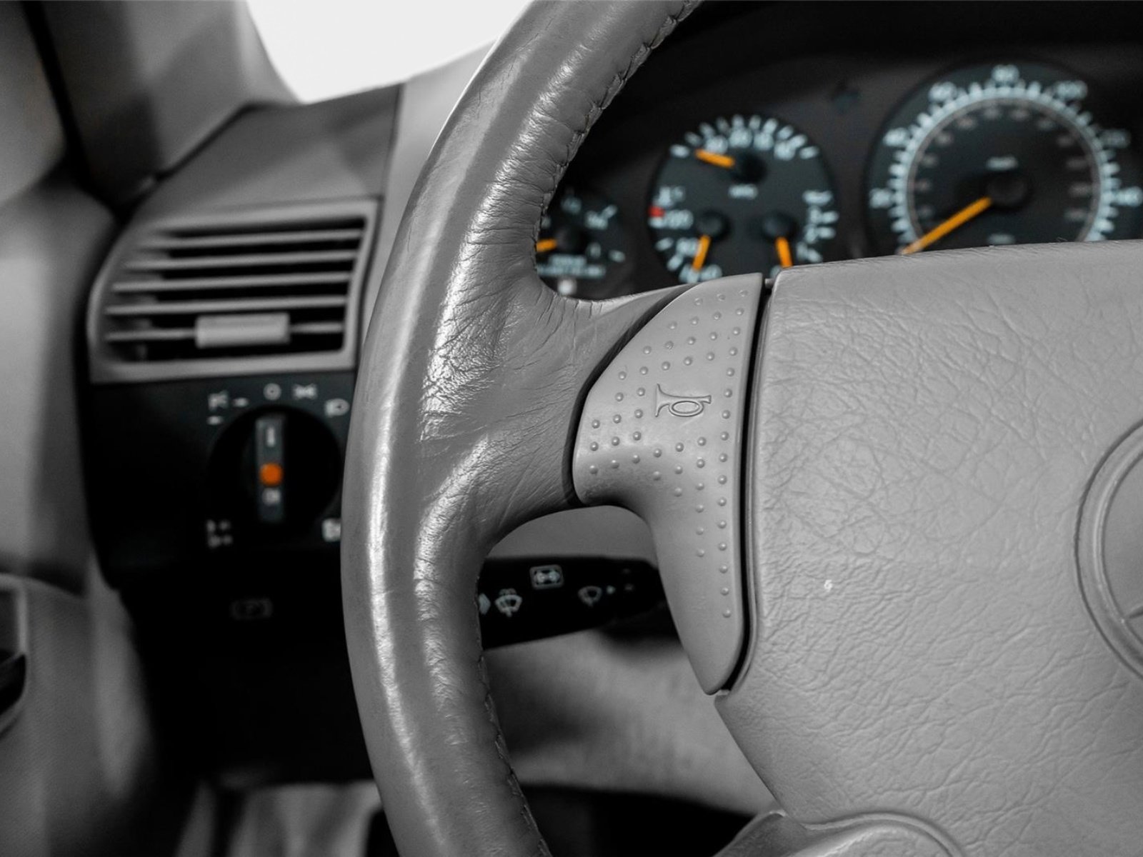 Used 1998 Mercedes-Benz SL 500 image 35