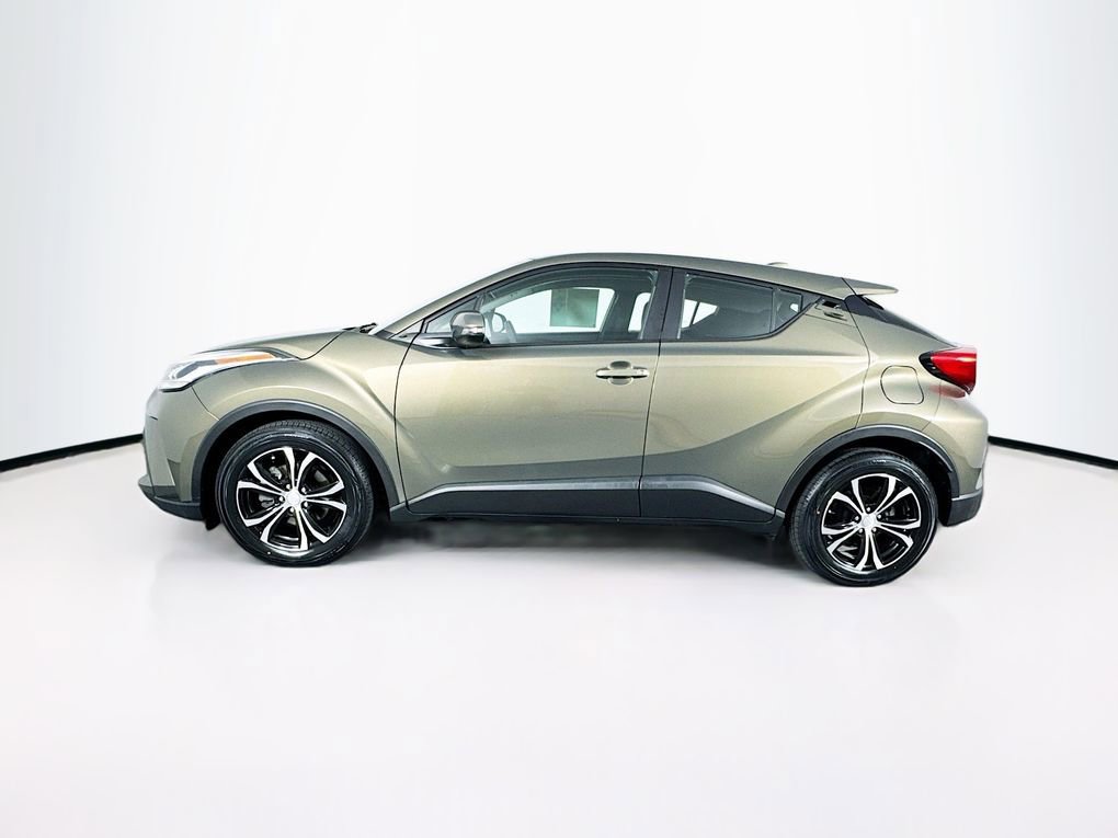 Used 2021 Toyota C-HR LE FWD image 6