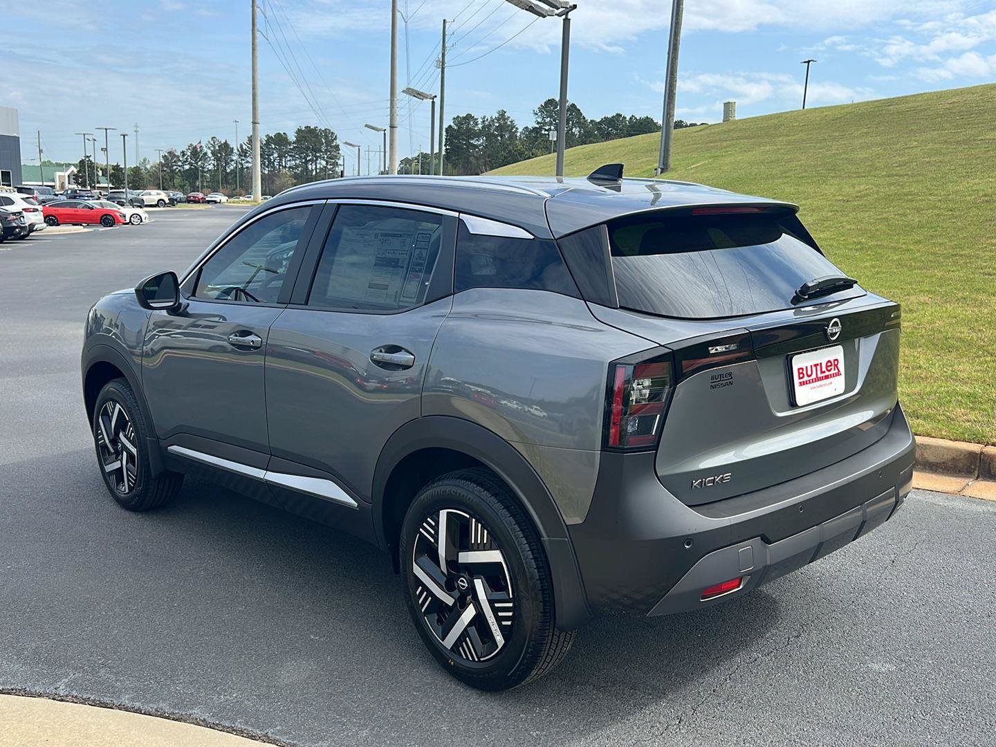 New 2026 Nissan Kicks SV FWD image 4