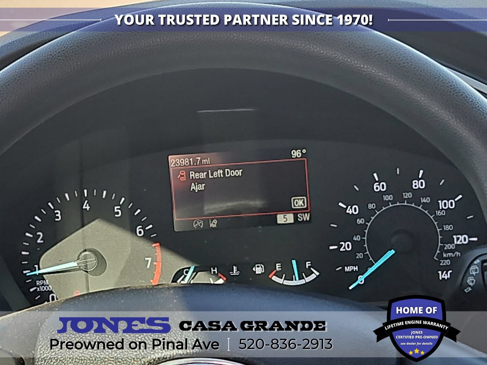 Used 2022 Ford Escape SE w/ SE Sport Appearance Package FWD image 10