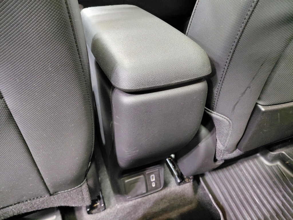 Used 2023 Chevrolet TrailBlazer RS w/ Sun and Liftgate Package image 39