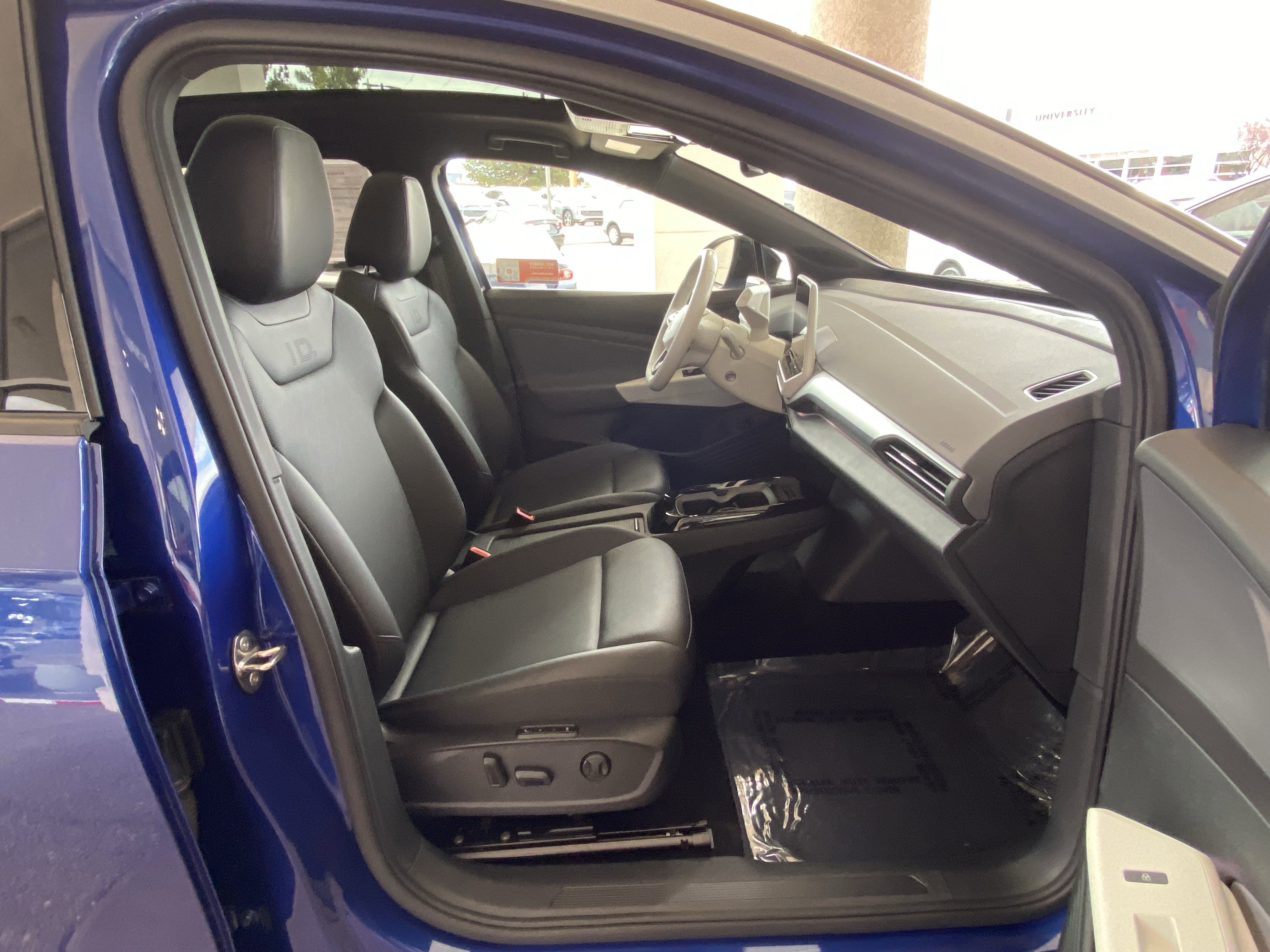 Certified 2021 Volkswagen ID.4 1st Edition RWD image 41