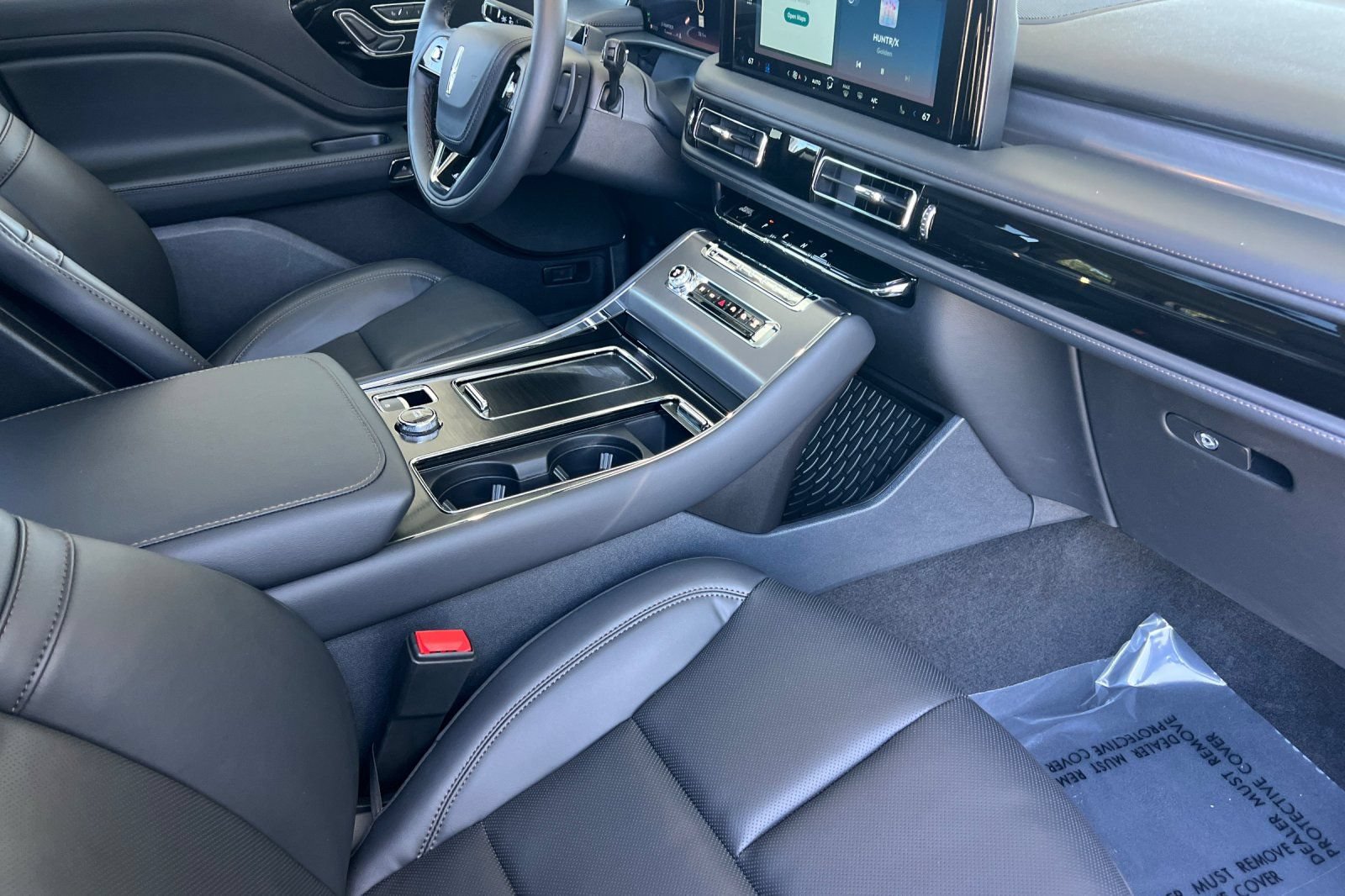 New 2026 Lincoln Aviator 2WD w/ Jet Appearance Package image 14