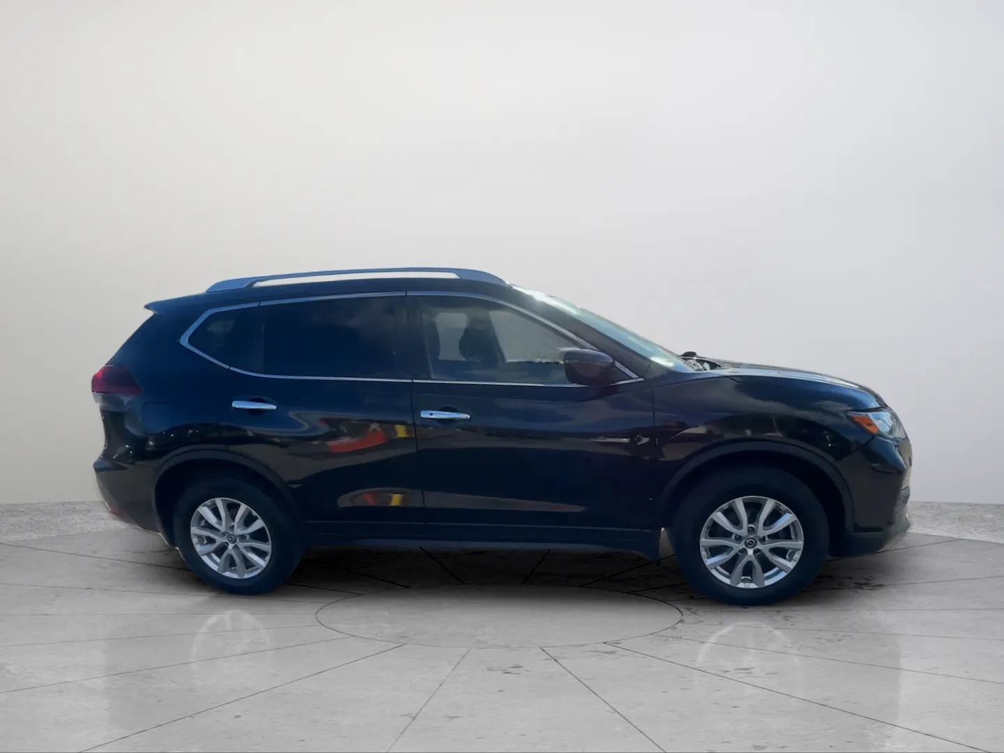 Used 2019 Nissan Rogue SV AWD/4WD image 6