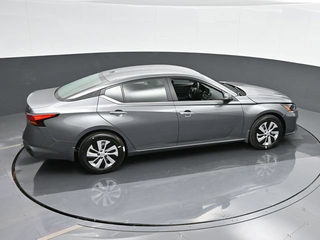 Used 2025 Nissan Altima 2.5 S FWD image 27