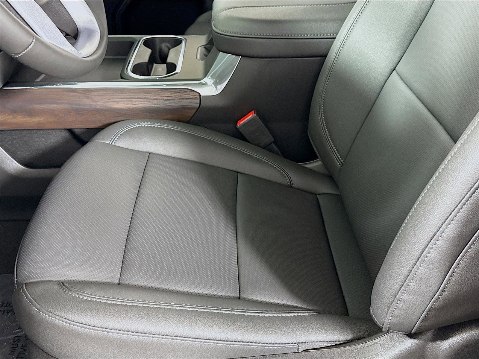 New 2026 GMC Sierra 2500 SLT w/ SLT Premium Package image 15