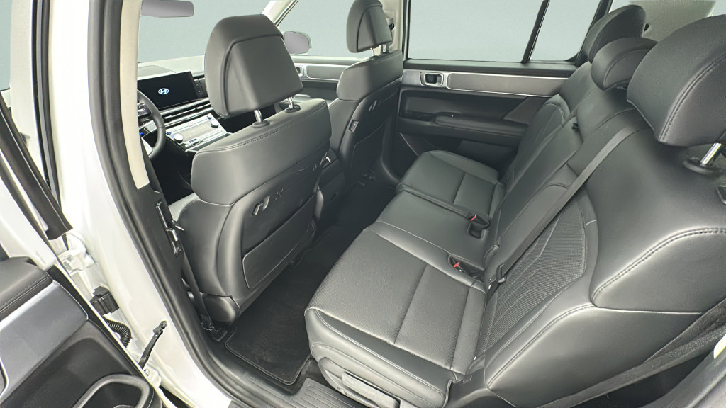 Used 2024 Hyundai Santa Fe SEL AWD/4WD image 10
