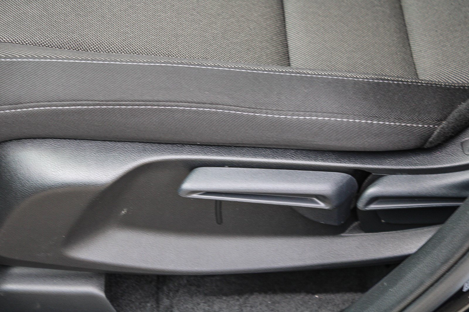 Certified 2025 Honda CR-V LX image 23