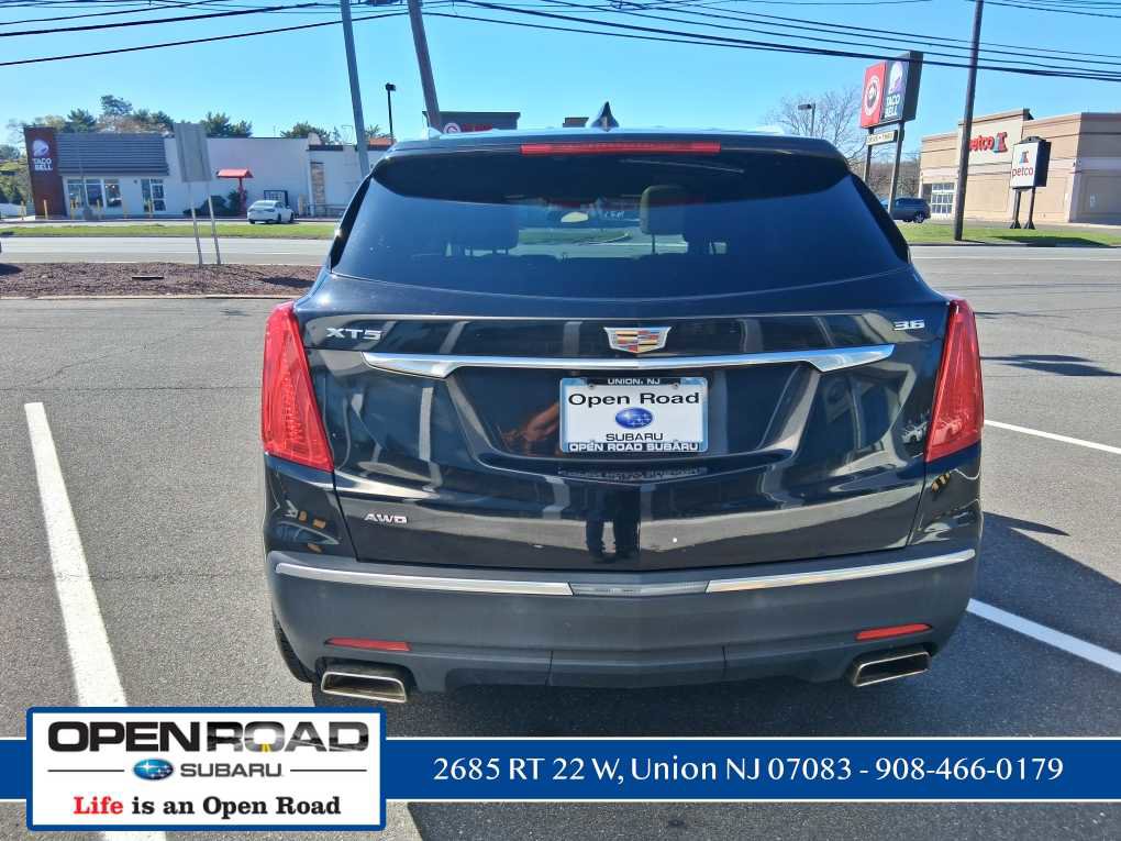 Used 2018 Cadillac XT5 Luxury w/ Driver Awareness Package image 24