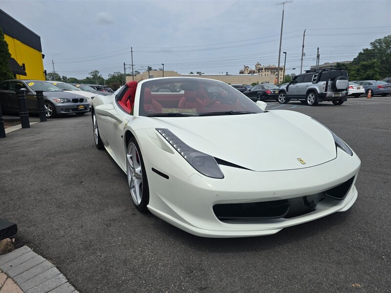 Used 2015 Ferrari 458 Spider RWD image 8