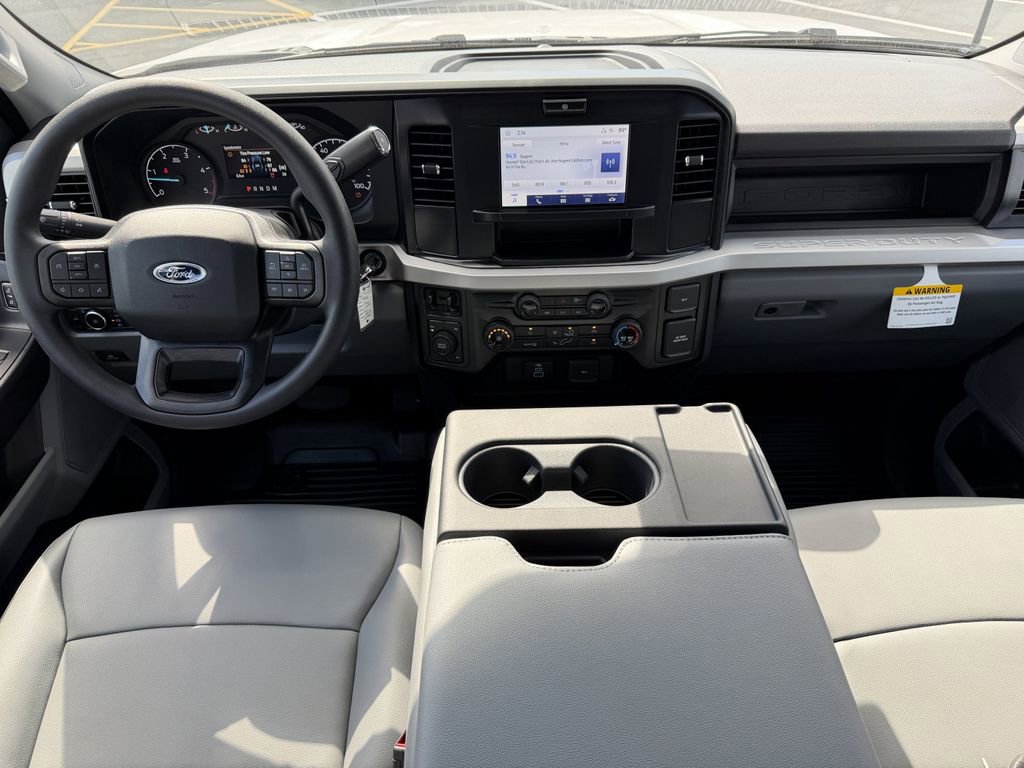 New 2026 Ford F550 4x4 Crew Cab image 2