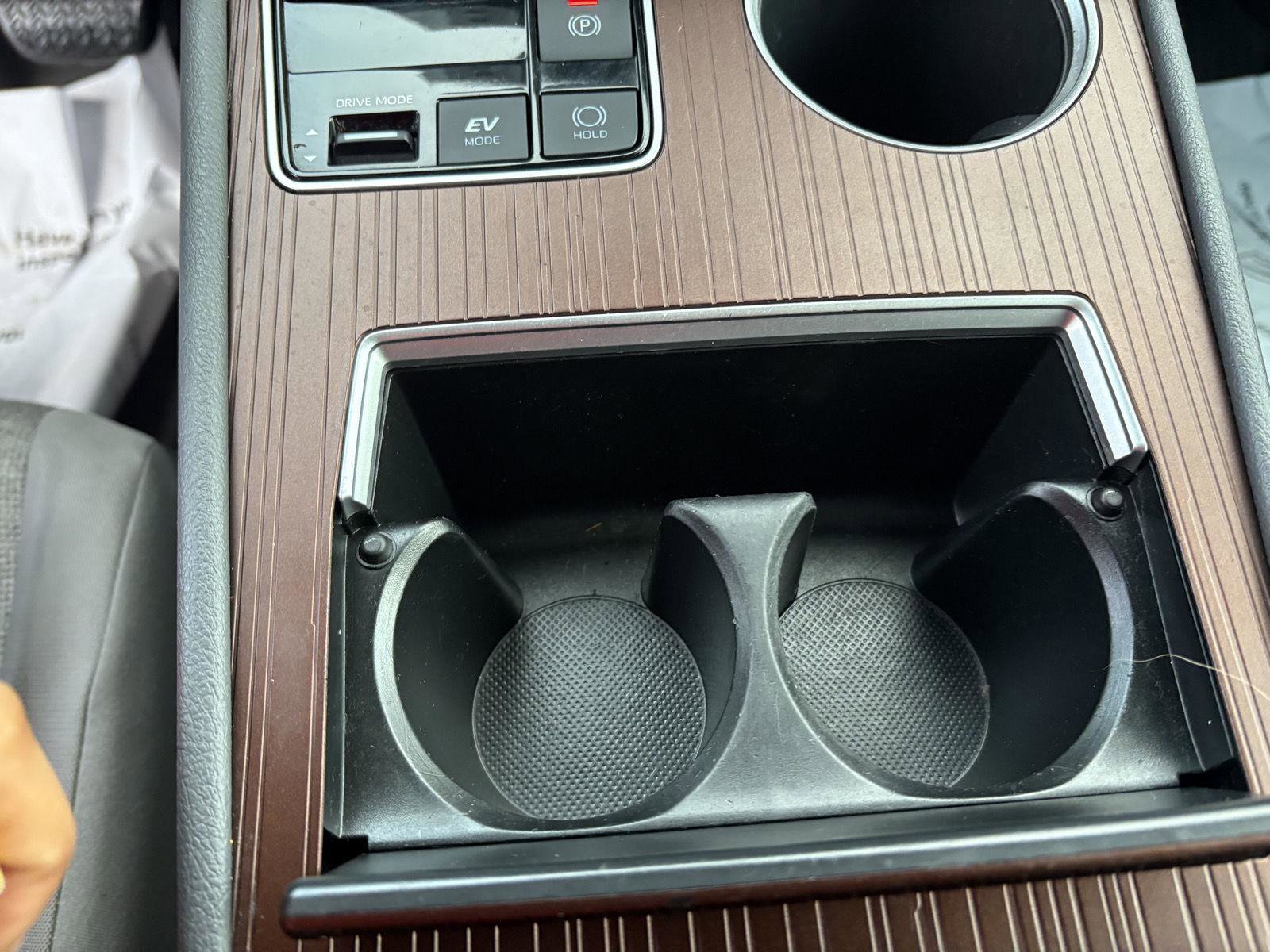 Used 2021 Toyota Sienna LE image 17