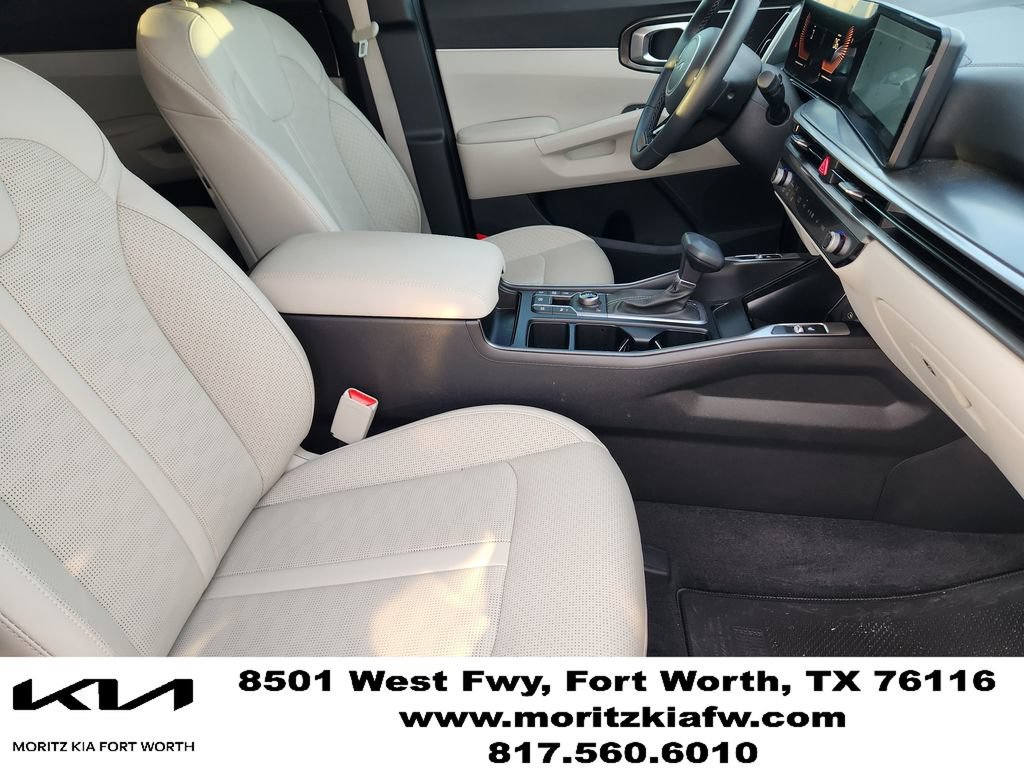 Certified 2025 Kia Sorento S AWD/4WD image 13