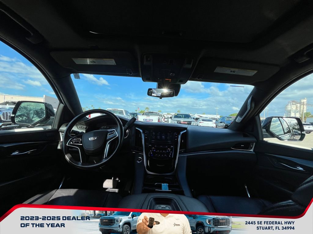 Used 2020 Cadillac Escalade ESV Platinum AWD/4WD image 15