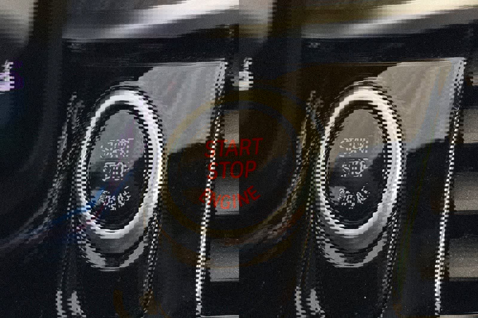 Used 2023 BMW 530e w/ M Sport Package image 22