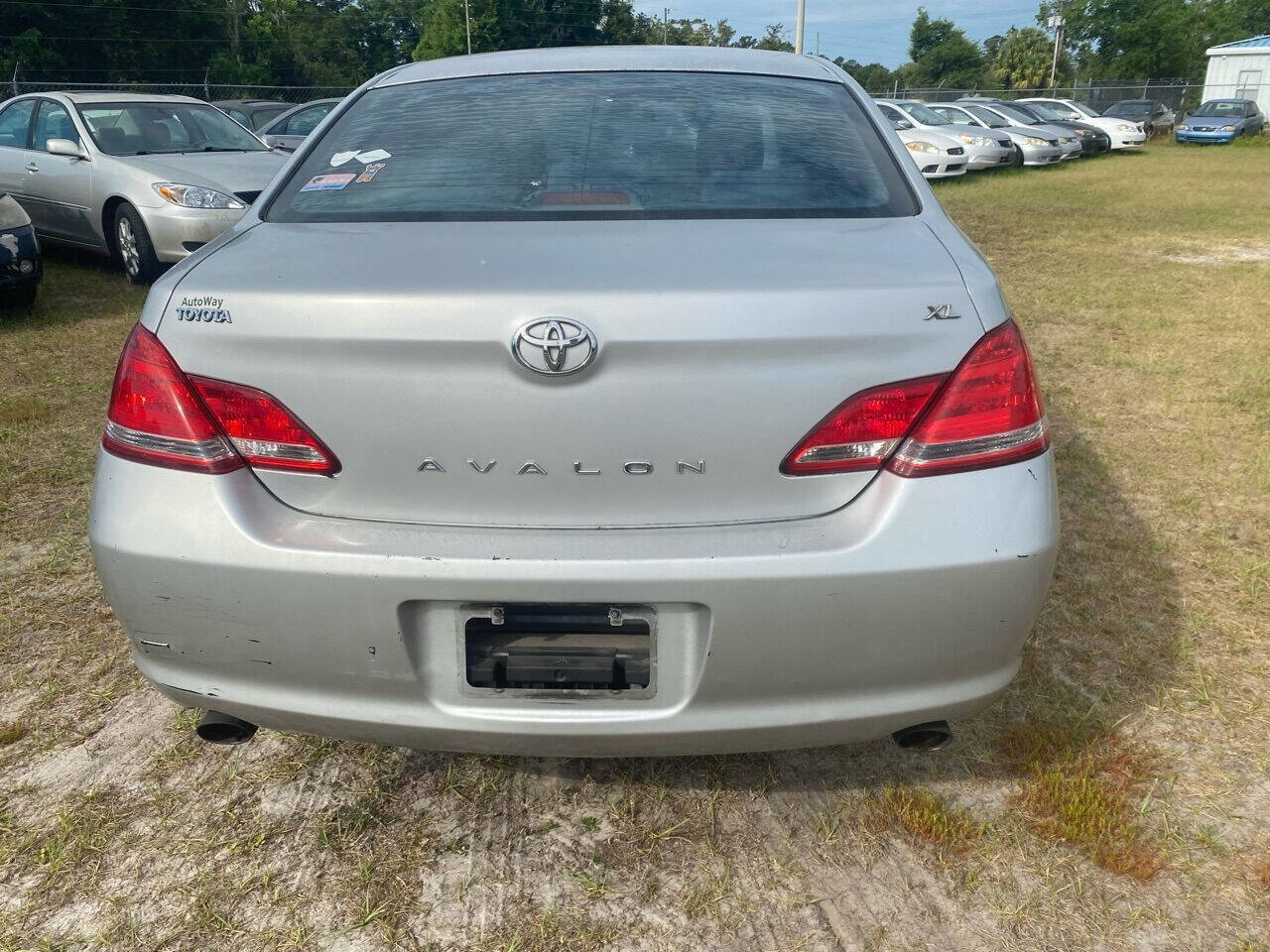 Used 2006 Toyota Avalon XL image 6