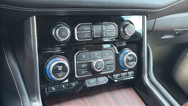 Used 2023 GMC Yukon XL Denali Ultimate image 21