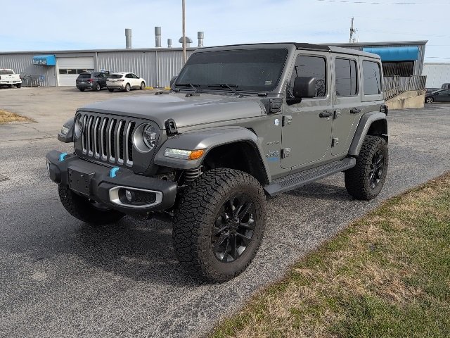 Used 2021 Jeep Wrangler Unlimited Sahara w/ Cold Weather Group image 2