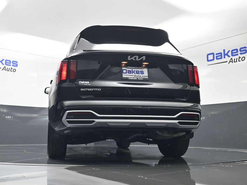 Certified 2023 Kia Sorento S image 44
