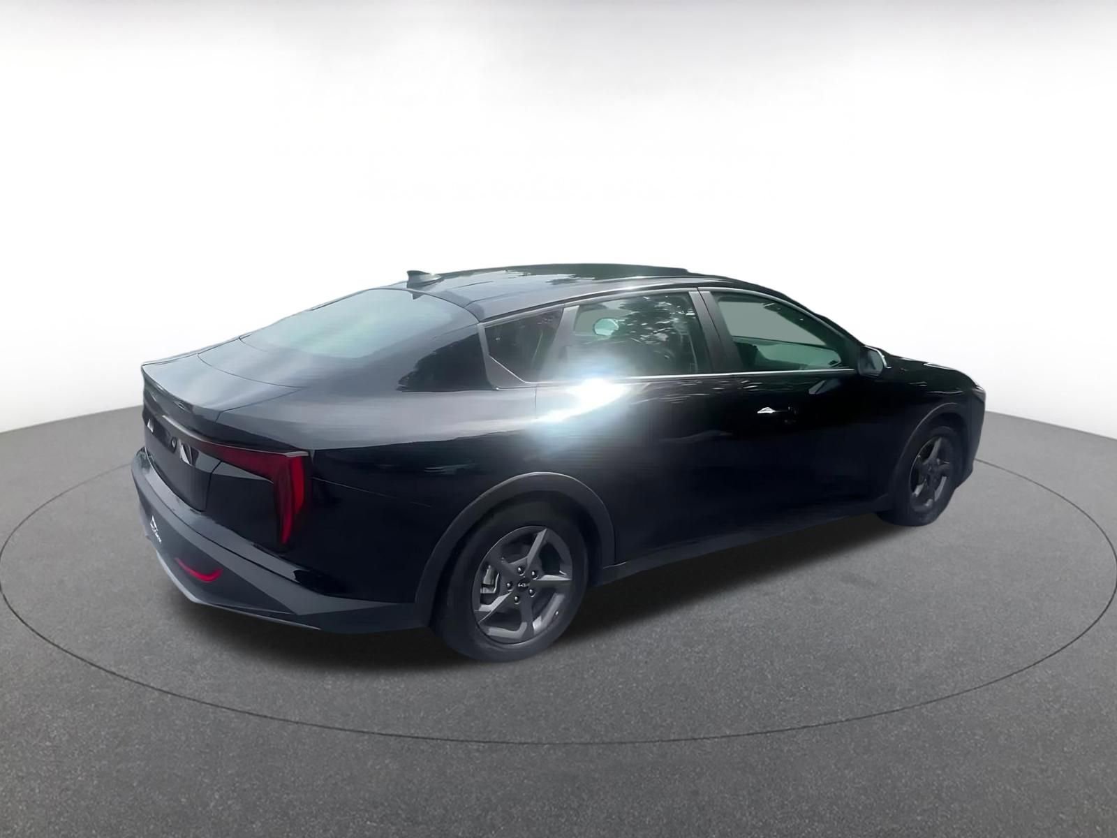 Used 2025 Kia K4 FWD image 15