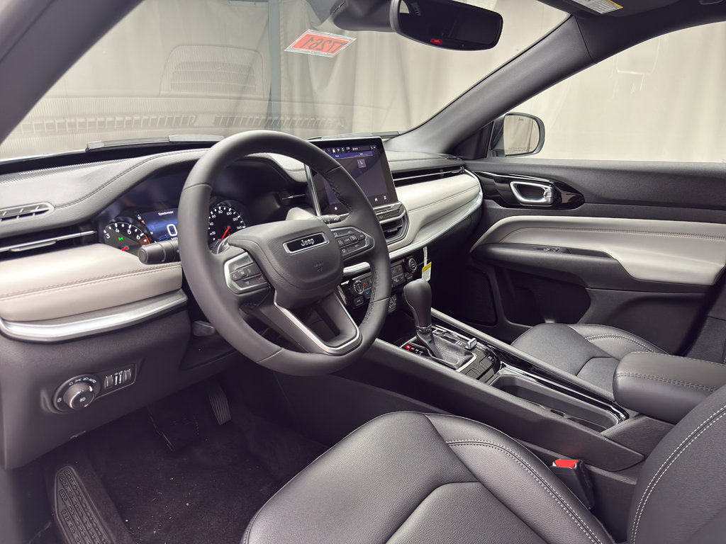 New 2026 Jeep Compass Limited image 9