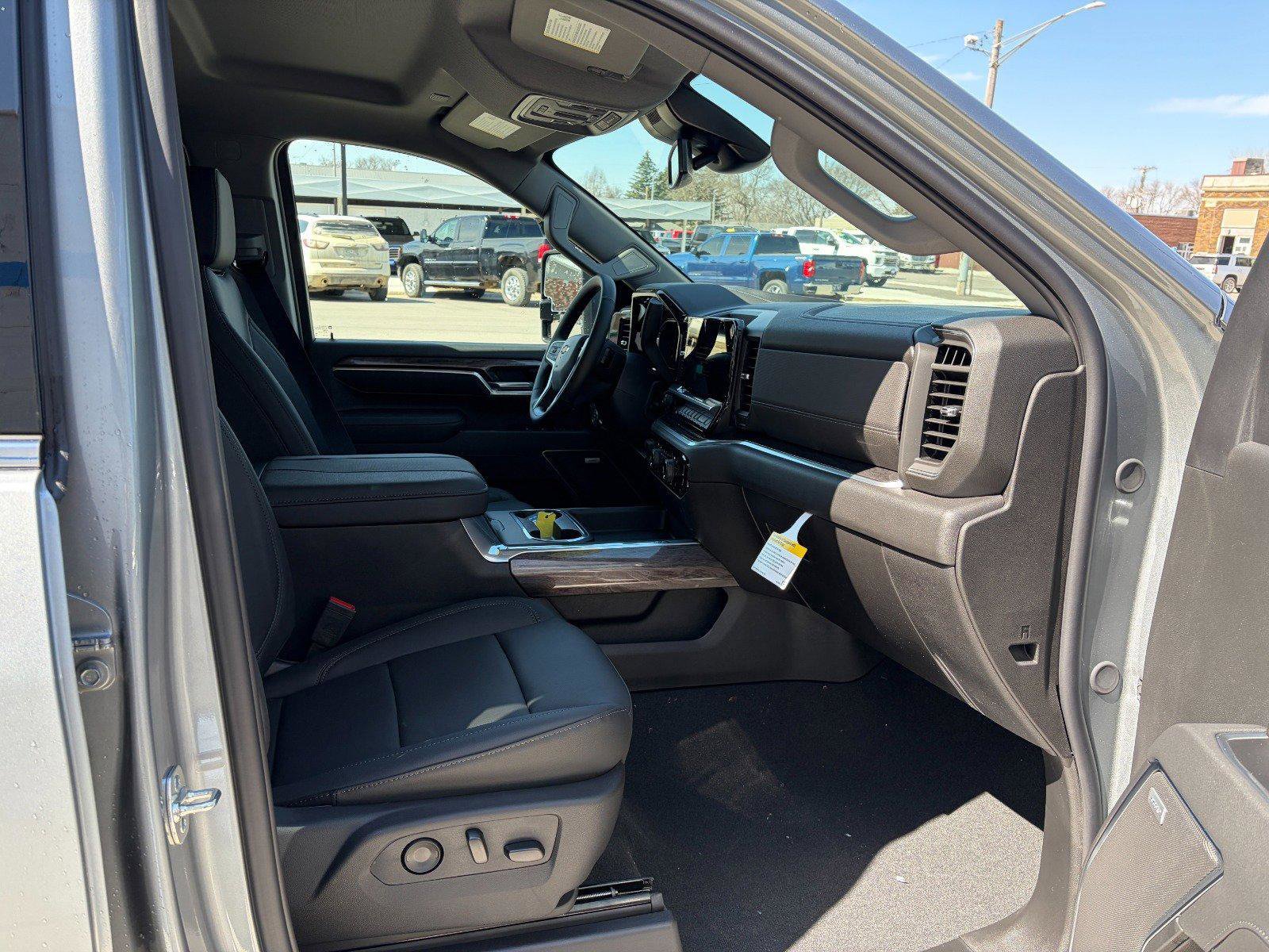 New 2026 Chevrolet Silverado 3500 LTZ image 23