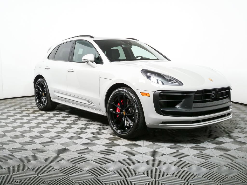 Certified 2025 Porsche Macan GTS image 27