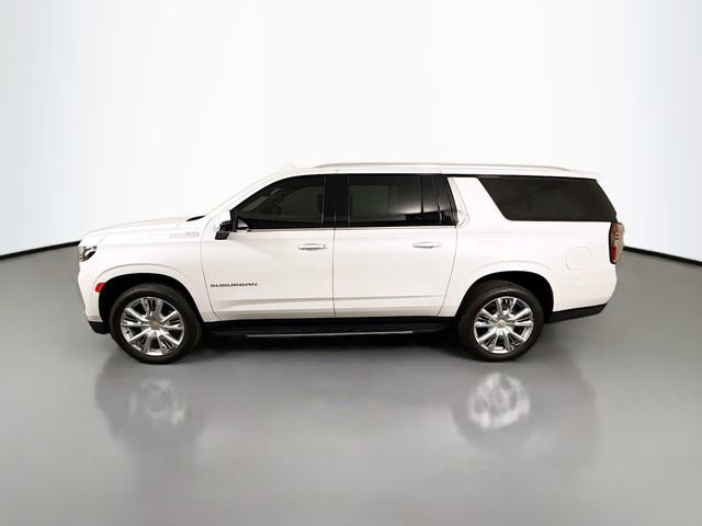 Used 2023 Chevrolet Suburban High Country image 4