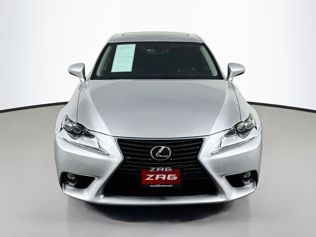 Used 2015 Lexus IS 250 w/ Navigation System Package RWD image 8