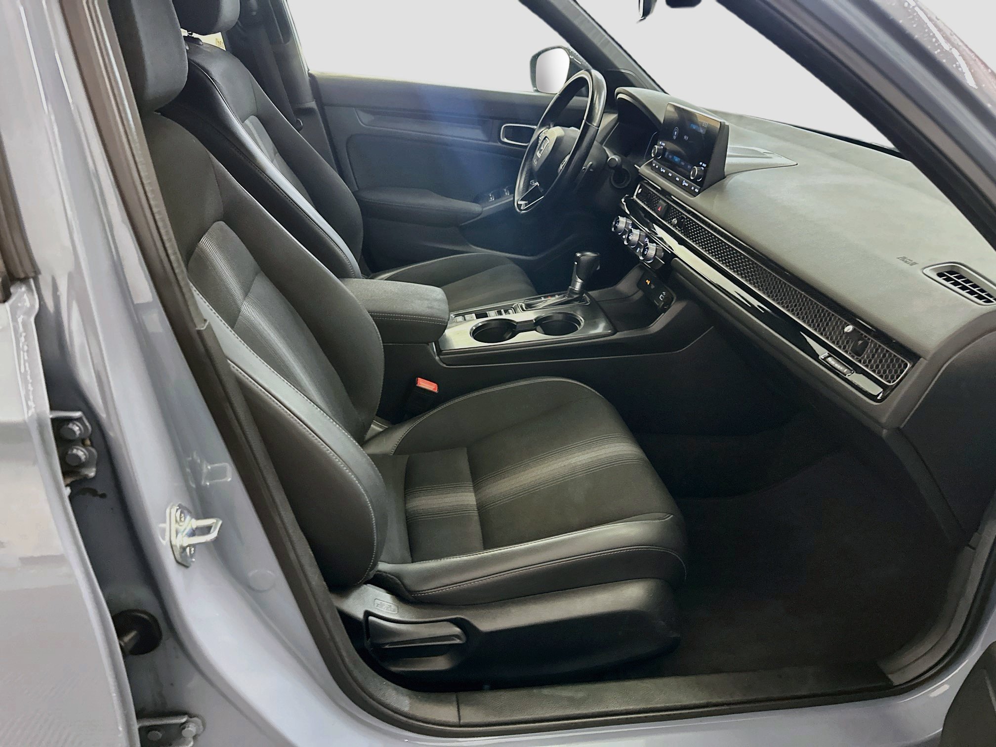 Used 2024 Honda Civic Sport image 31