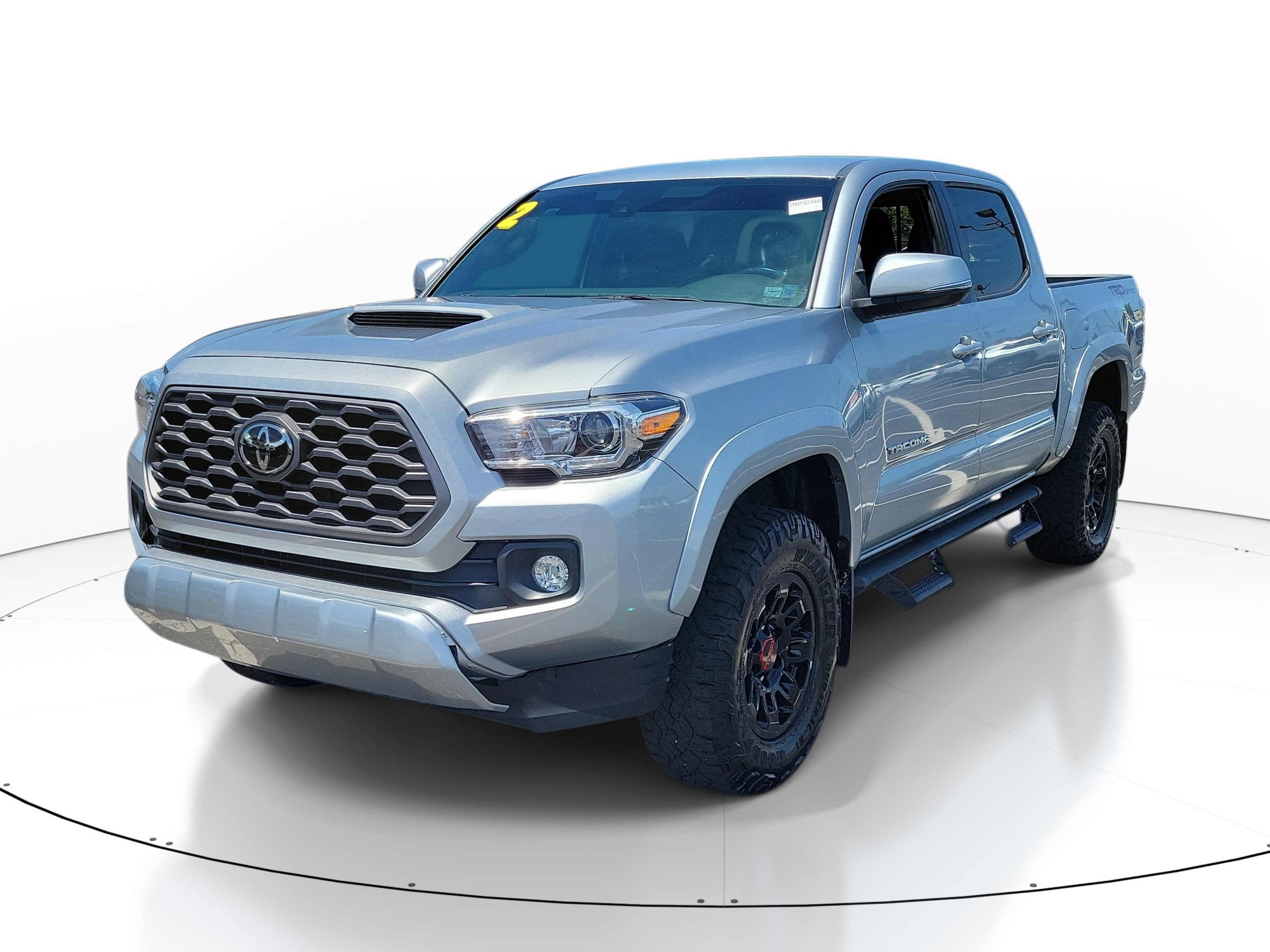 Used 2022 Toyota Tacoma TRD Sport w/ Technology Package RWD image 3