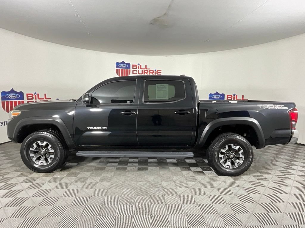Used 2018 Toyota Tacoma TRD Off-Road RWD image 6