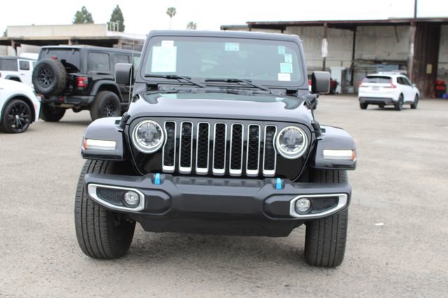 Used 2023 Jeep Wrangler Unlimited Sahara image 2