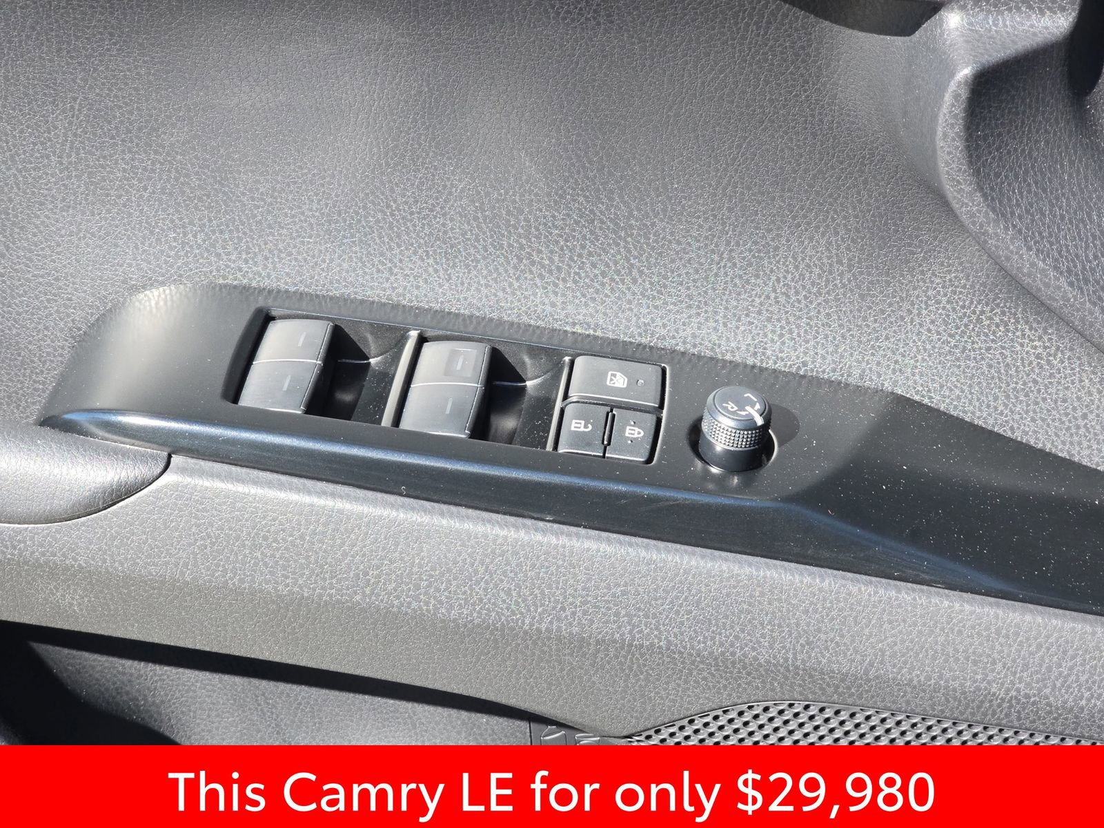 Used 2026 Toyota Camry LE FWD image 34