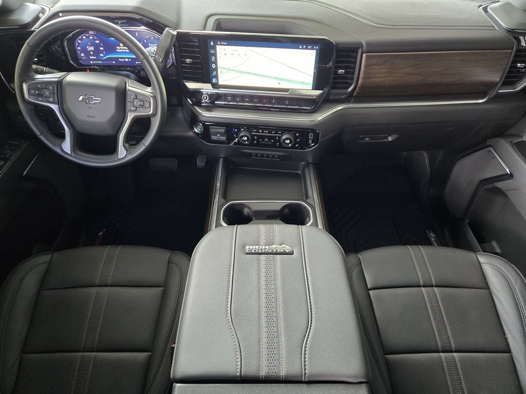 Used 2025 Chevrolet Silverado 3500 High Country w/ High Country Premium Package AWD/4WD image 30